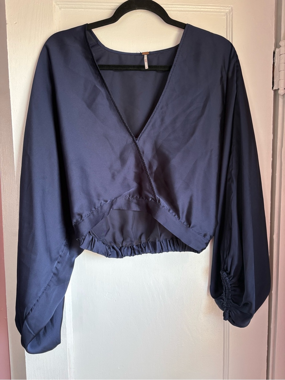 Free People Midnight Vibes Navy Blue Satin Wrap Surplice Crop Top Blouse XS - Picture 3 of 6